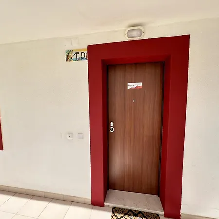 Marina Charming With Pool By Homing 公寓 *