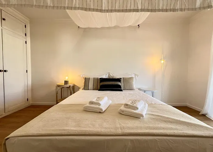 Apartment Marina Charming With Pool By Homing