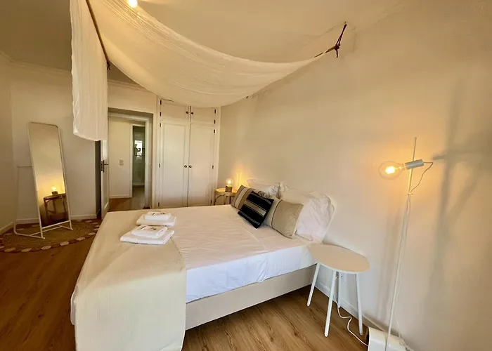 Marina Charming With Pool By Homing Apartment *