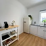 Marina Charming With Pool By Homing *