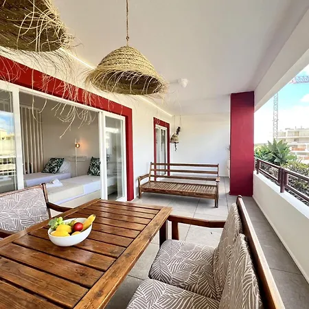 Marina Charming With Pool By Homing Appartement